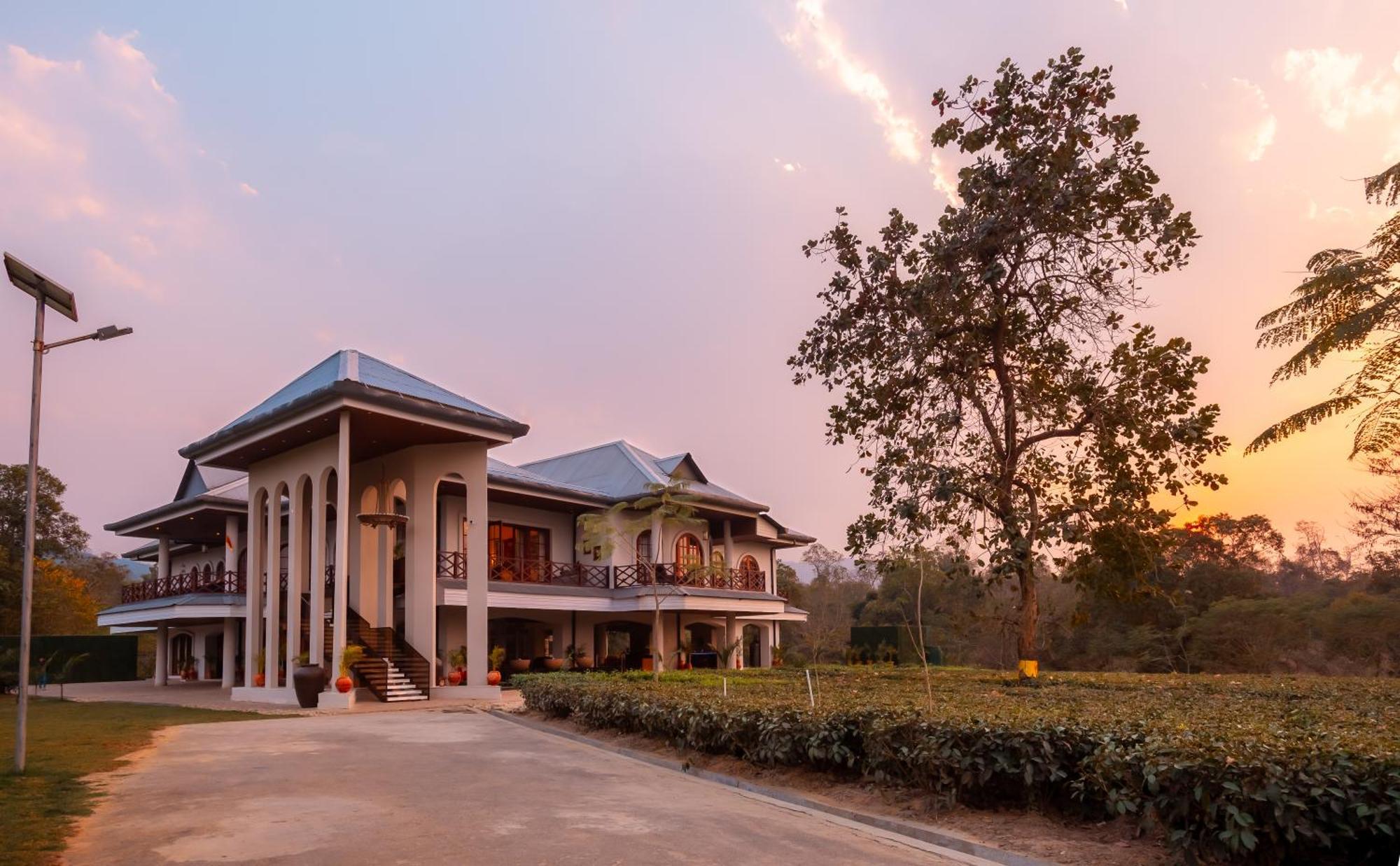Vaani Greens Wildlife Resort, Kaziranga Kuthari Exterior photo